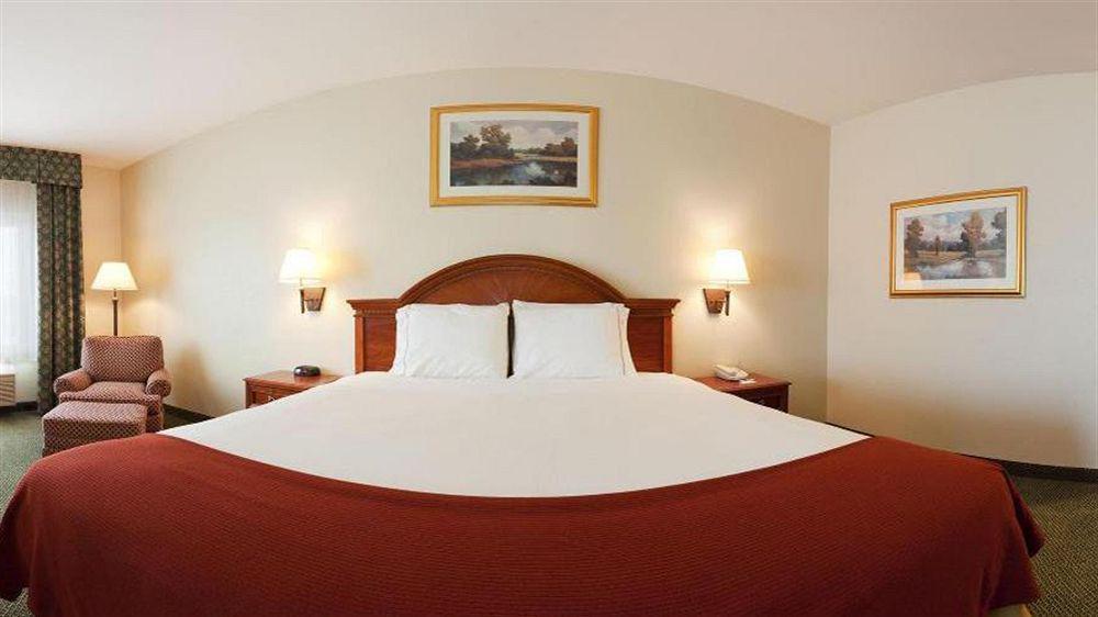 Holiday Inn Express Hotel & Suites Canton By Ihg Exteriör bild