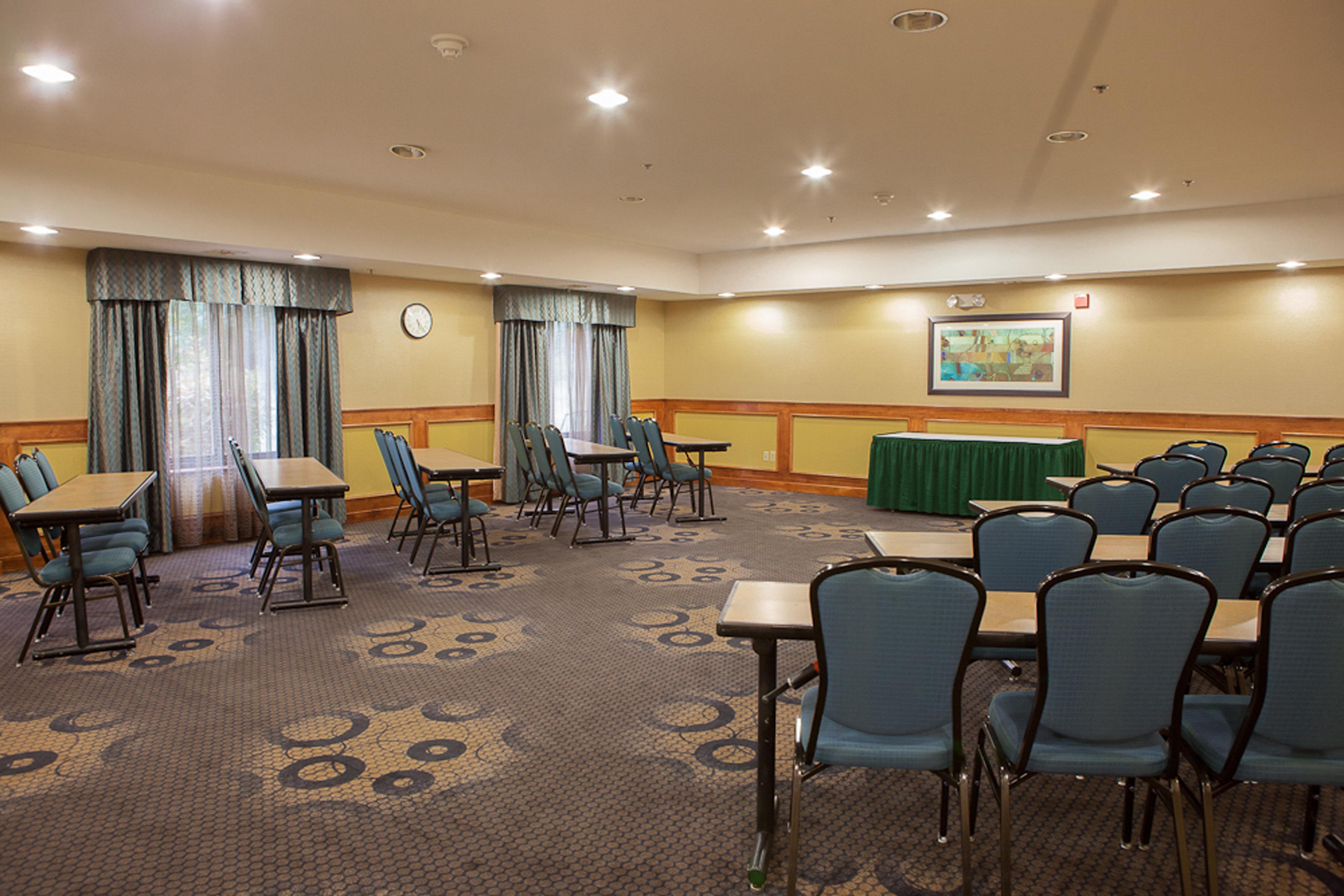 Holiday Inn Express Hotel & Suites Canton By Ihg Exteriör bild
