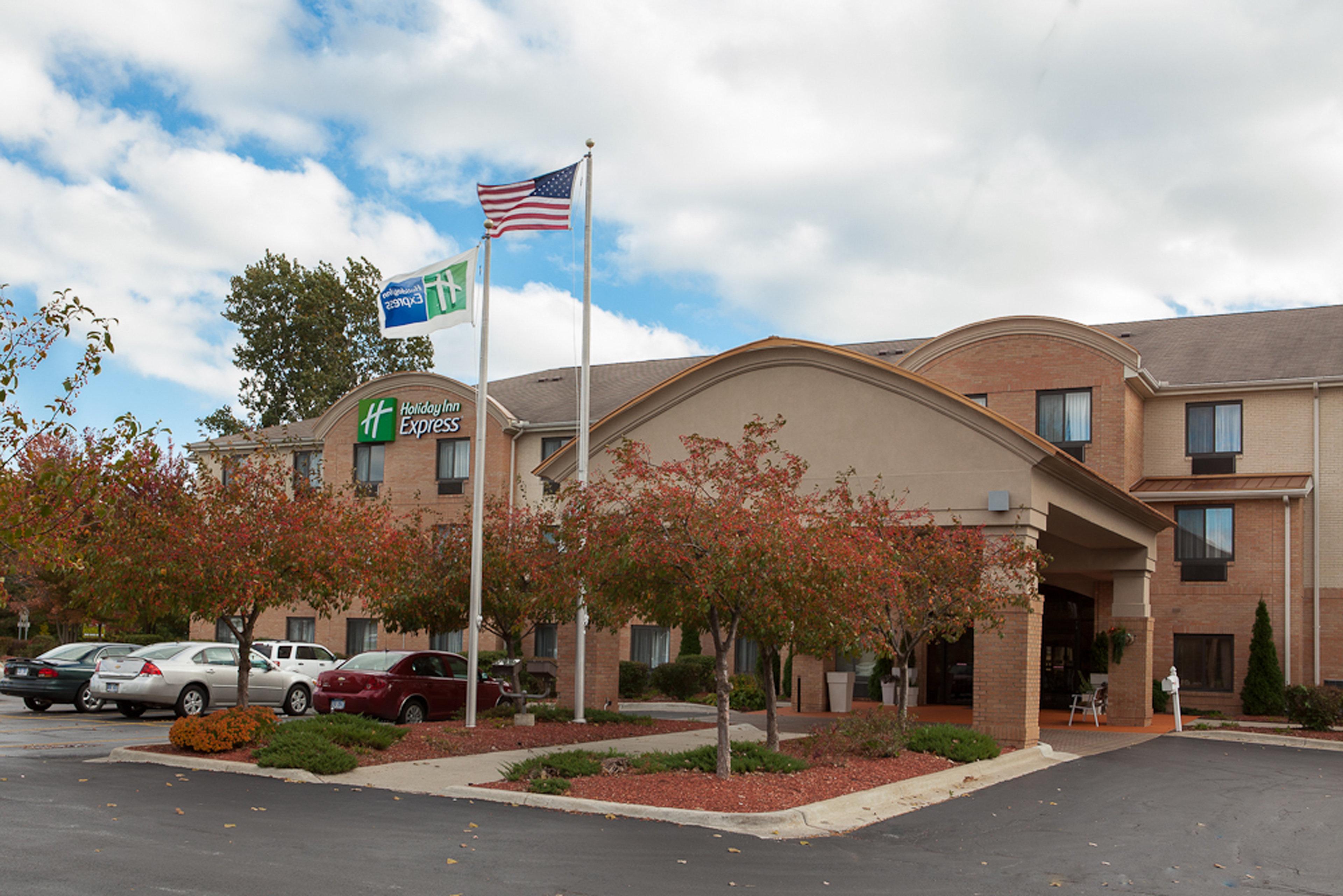 Holiday Inn Express Hotel & Suites Canton By Ihg Exteriör bild
