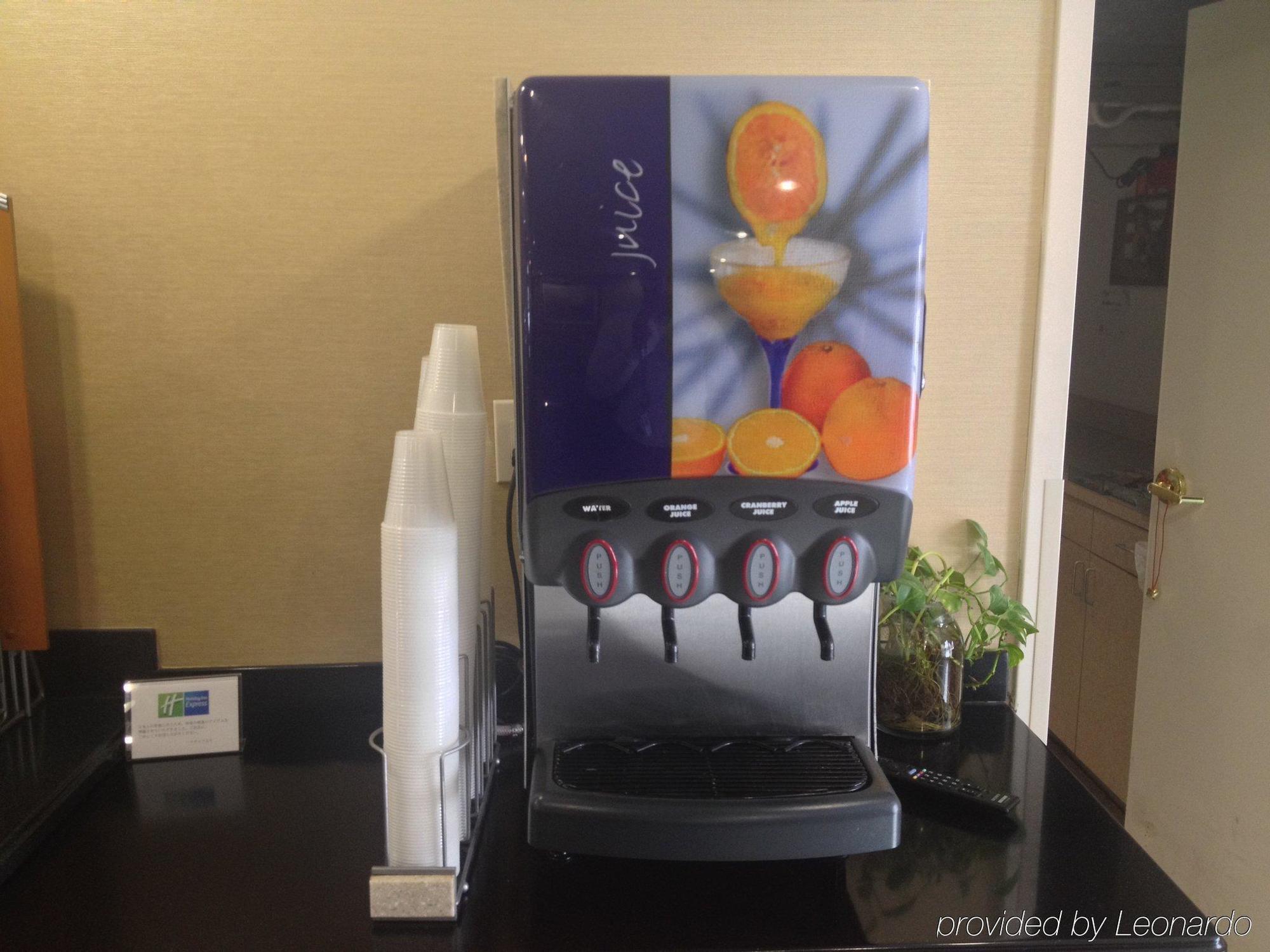 Holiday Inn Express Hotel & Suites Canton By Ihg Exteriör bild