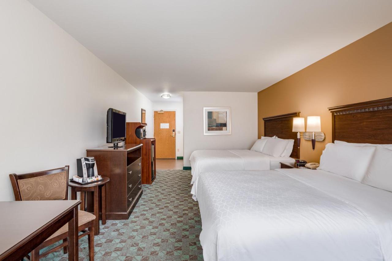 Holiday Inn Express Hotel & Suites Canton By Ihg Exteriör bild
